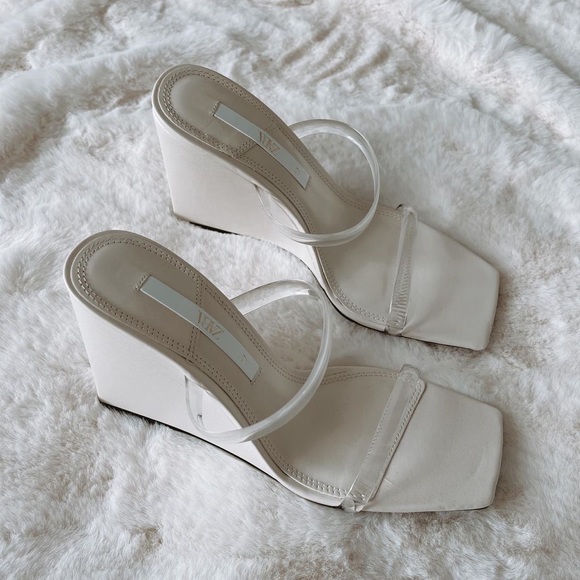 Zara Off White Vinyl Wedge Sandals - Picture 17 of 17